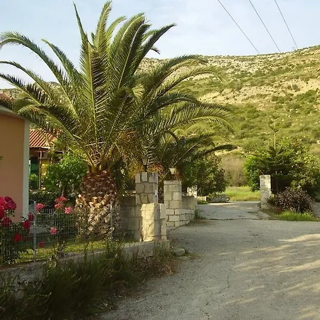 Pantelios Village Кателиос
